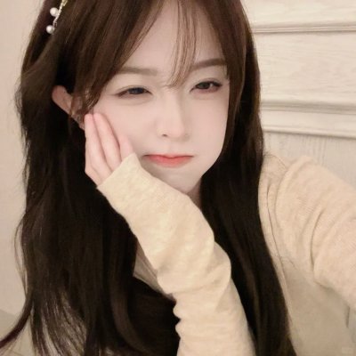君是慕容卿似花